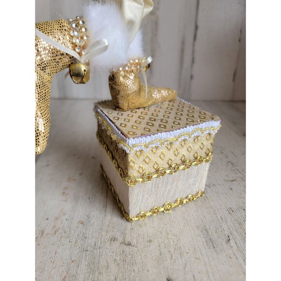 Nicholas collection elf standing on box stocking holder vintage decor - Picture 6 of 10